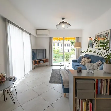 Garden View Terrace *